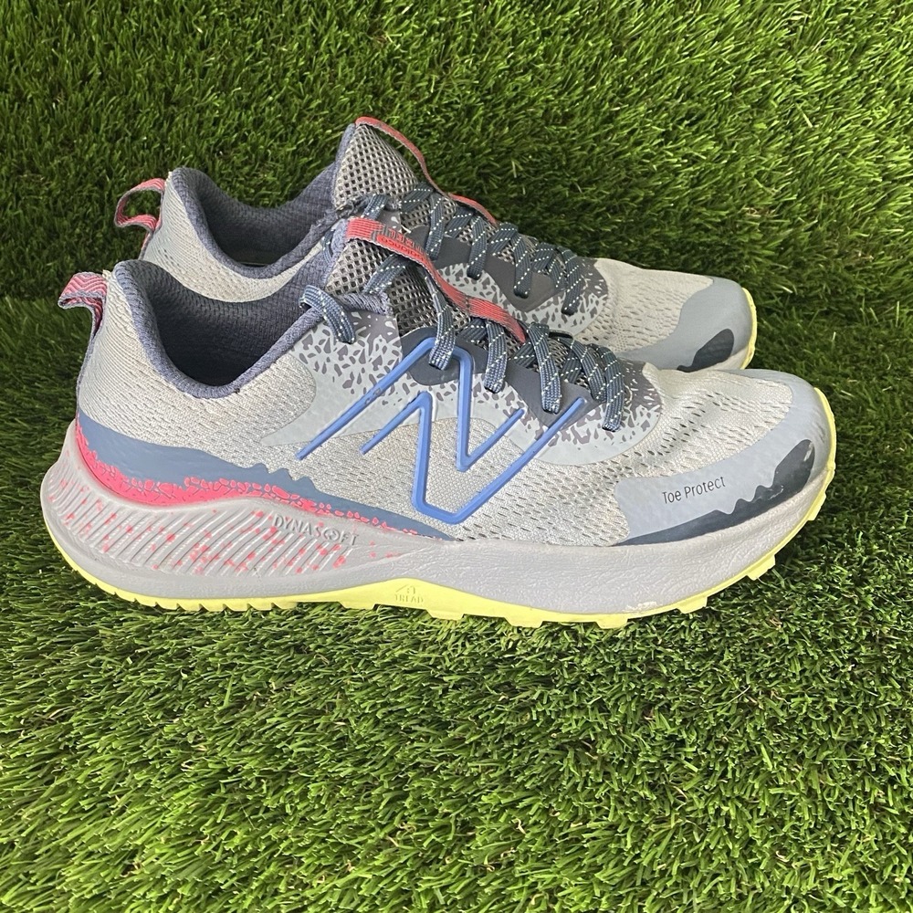 New Balance KIDS size 6 Light Gray Blue Pink Trail Running Shoes